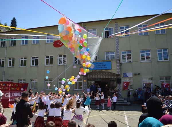 Adacami İlkokulu Fotoğrafı